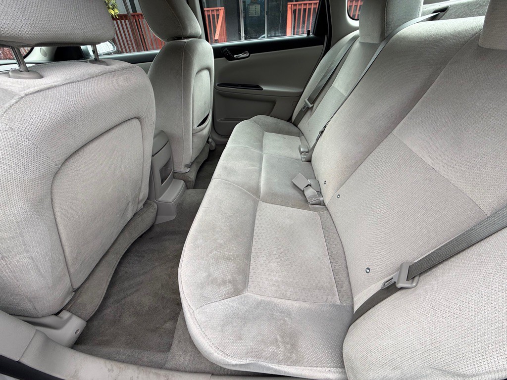 2012 Chevrolet Impala Image 10