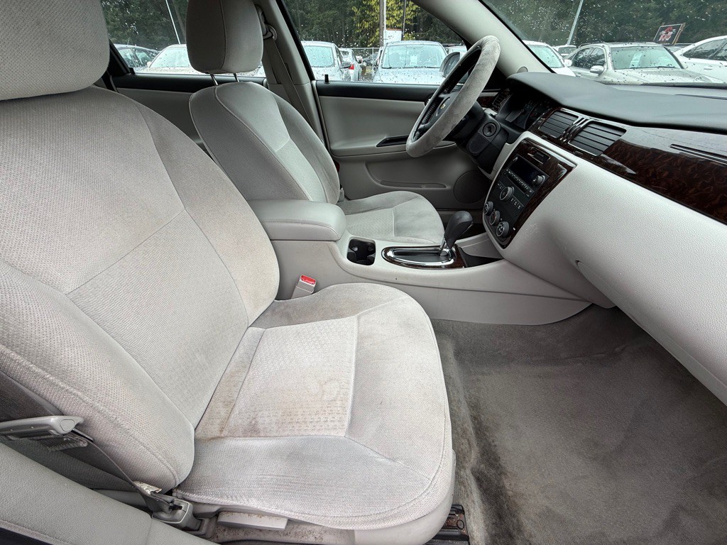 2012 Chevrolet Impala Image 12