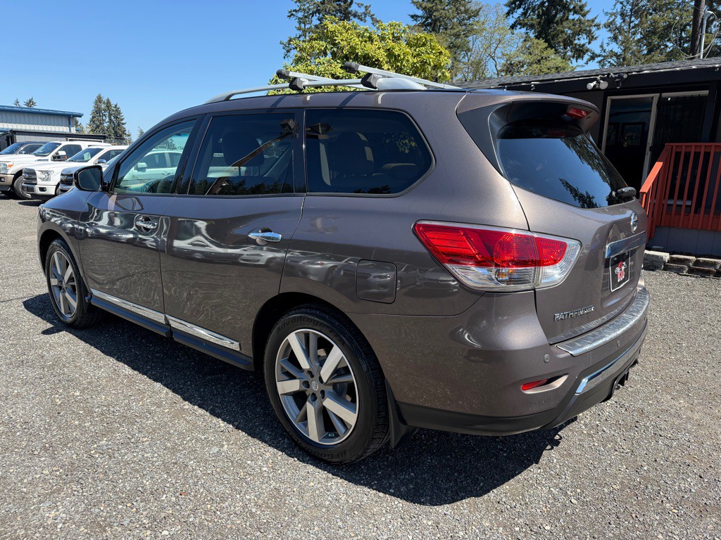 2015 Nissan Pathfinder Image 6