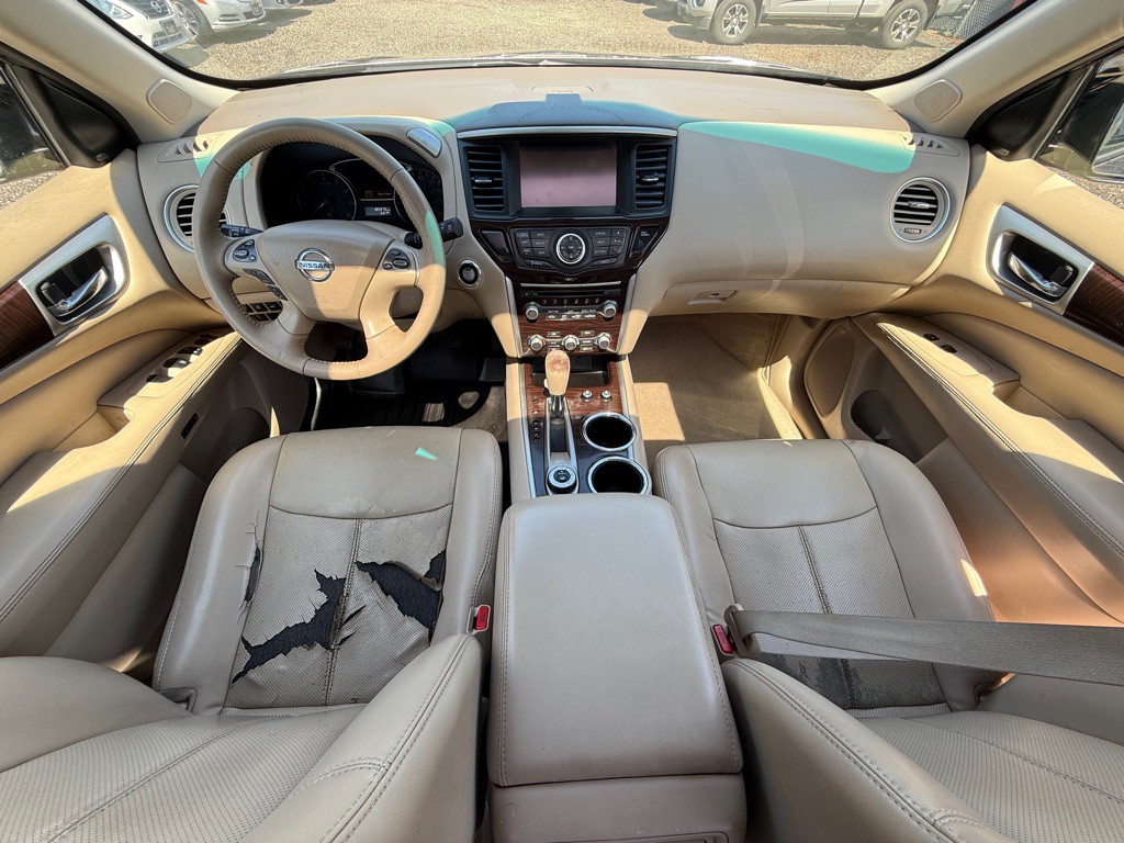 2015 Nissan Pathfinder Image 15