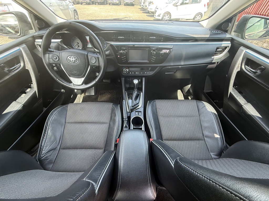 2014 Toyota Corolla Image 14
