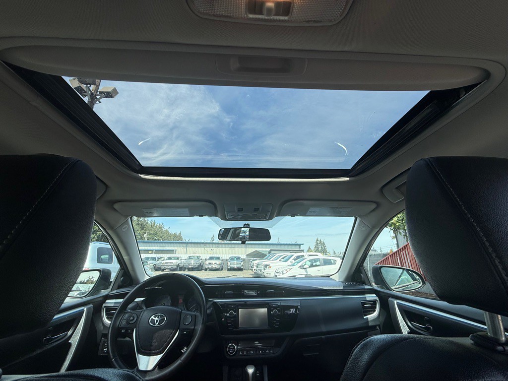 2014 Toyota Corolla Image 15