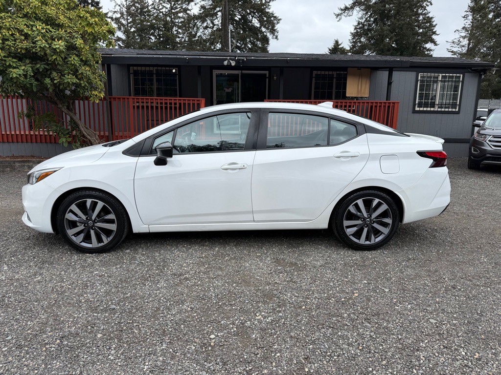 2020 Nissan Versa Image 5