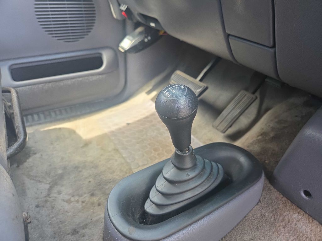 1998 Dodge Ram 1500 Image 12