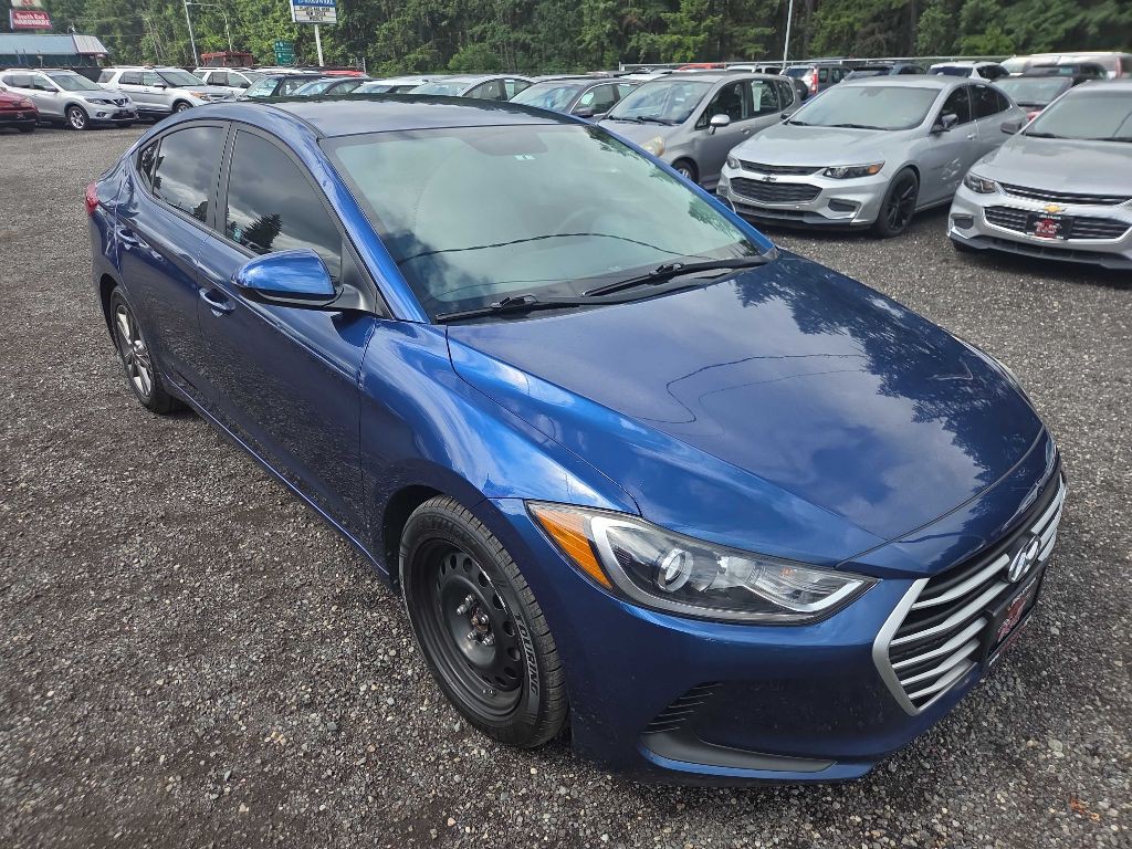 2017 Hyundai Elantra Image 2