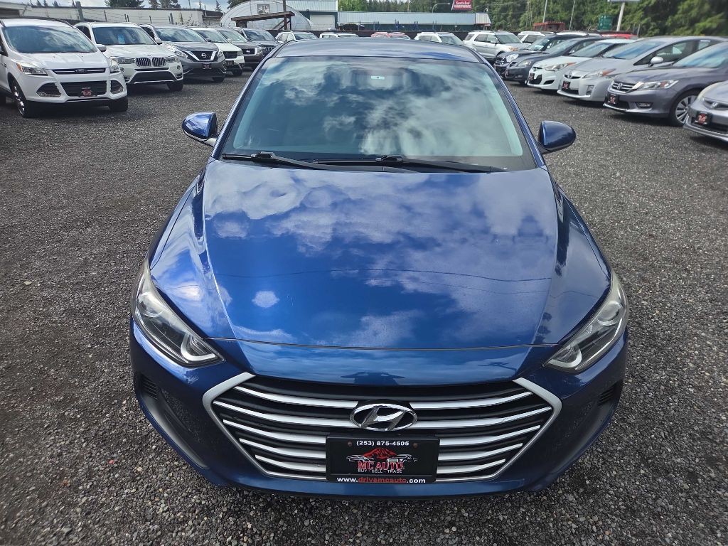 2017 Hyundai Elantra Image 3