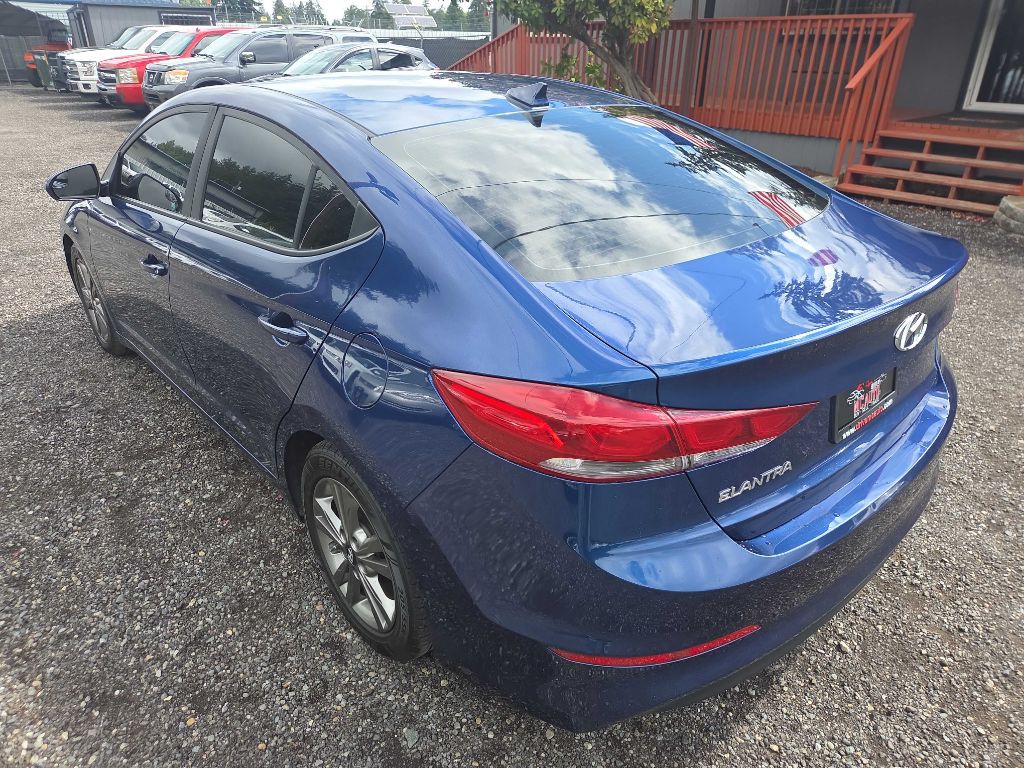 2017 Hyundai Elantra Image 6
