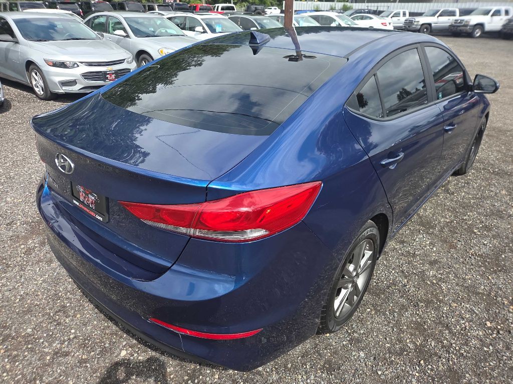 2017 Hyundai Elantra Image 8