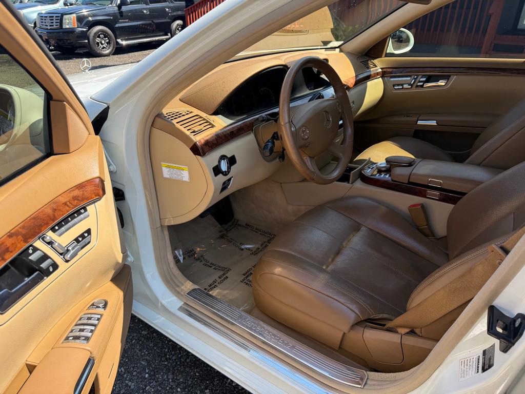 2008 Mercedes-Benz S-Class Image 9
