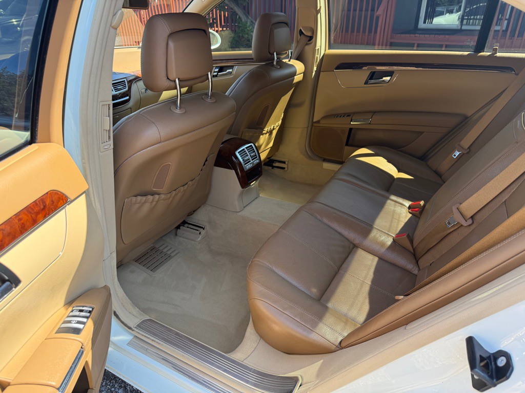 2008 Mercedes-Benz S-Class Image 10