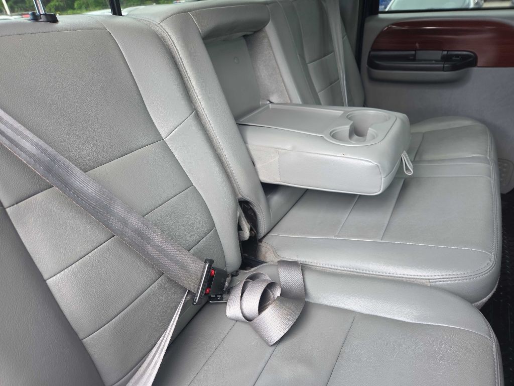 2005 Ford F-350 Image 9