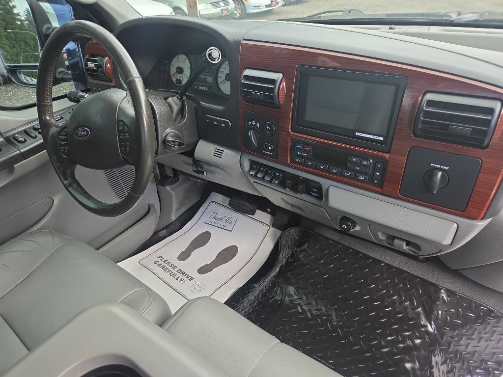 2005 Ford F-350 Image 13
