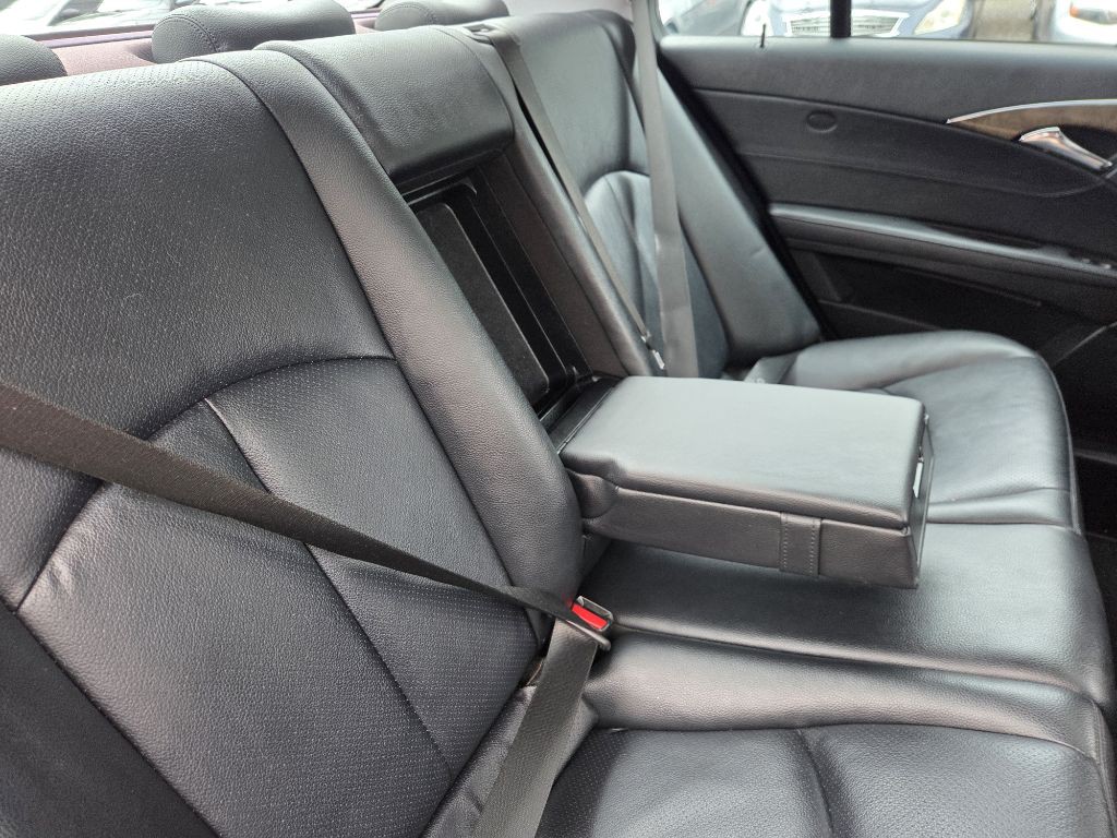 2008 Mercedes-Benz E-Class Image 10
