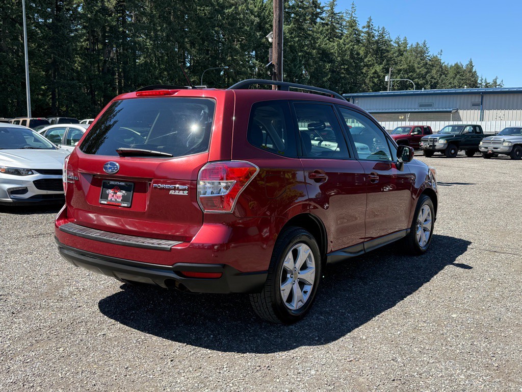 2015 Subaru Forester Image 8