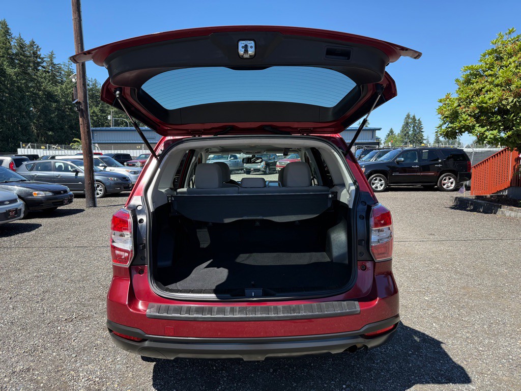 2015 Subaru Forester Image 11