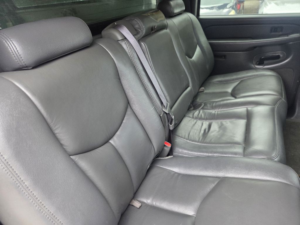 2004 Chevrolet Silverado 1500 Image 8