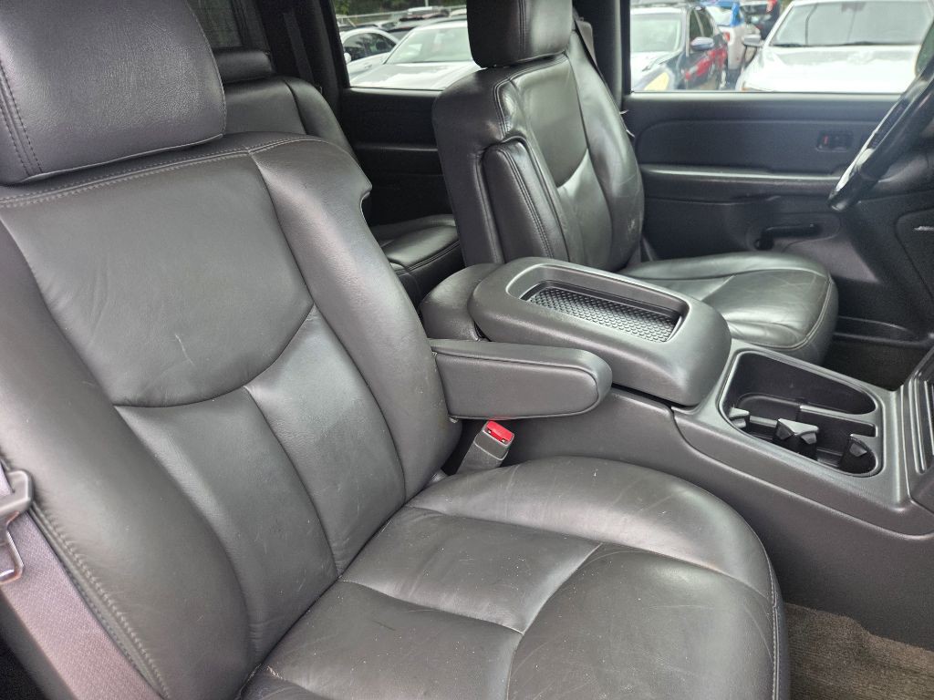 2004 Chevrolet Silverado 1500 Image 10