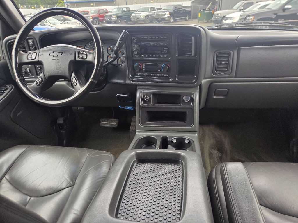 2004 Chevrolet Silverado 1500 Image 11
