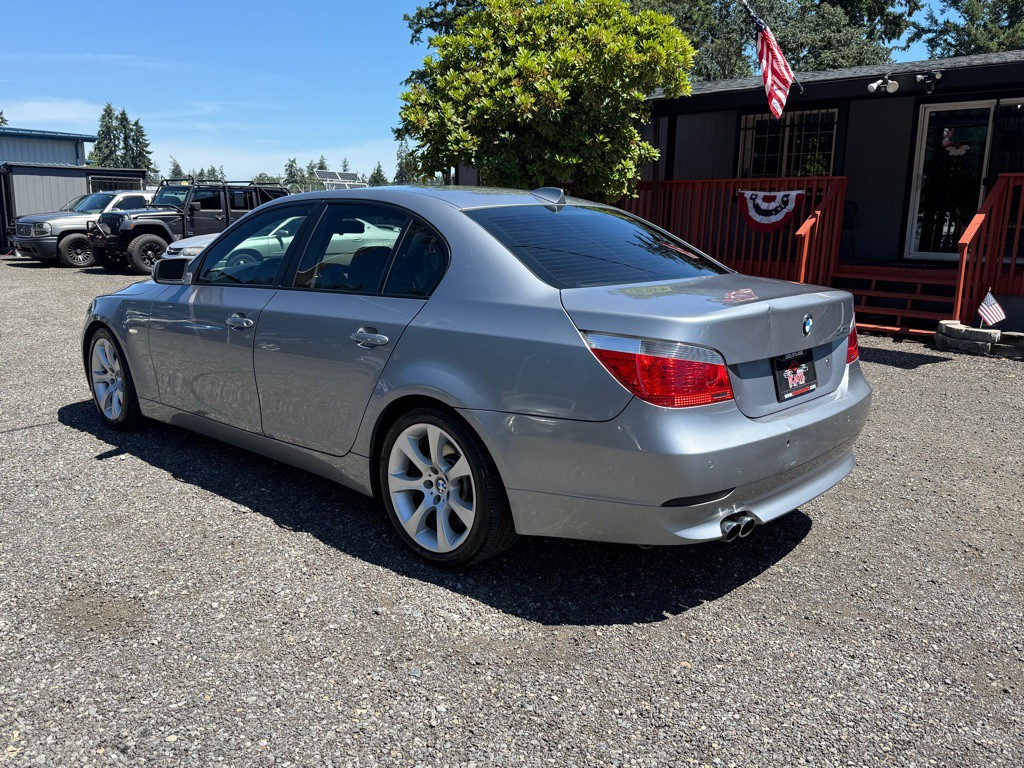 2005 BMW 5 Series Image 6