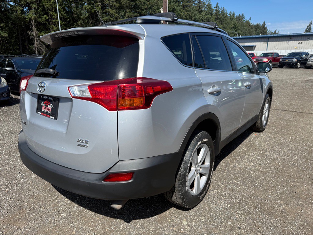 2014 Toyota Rav4 Image 8