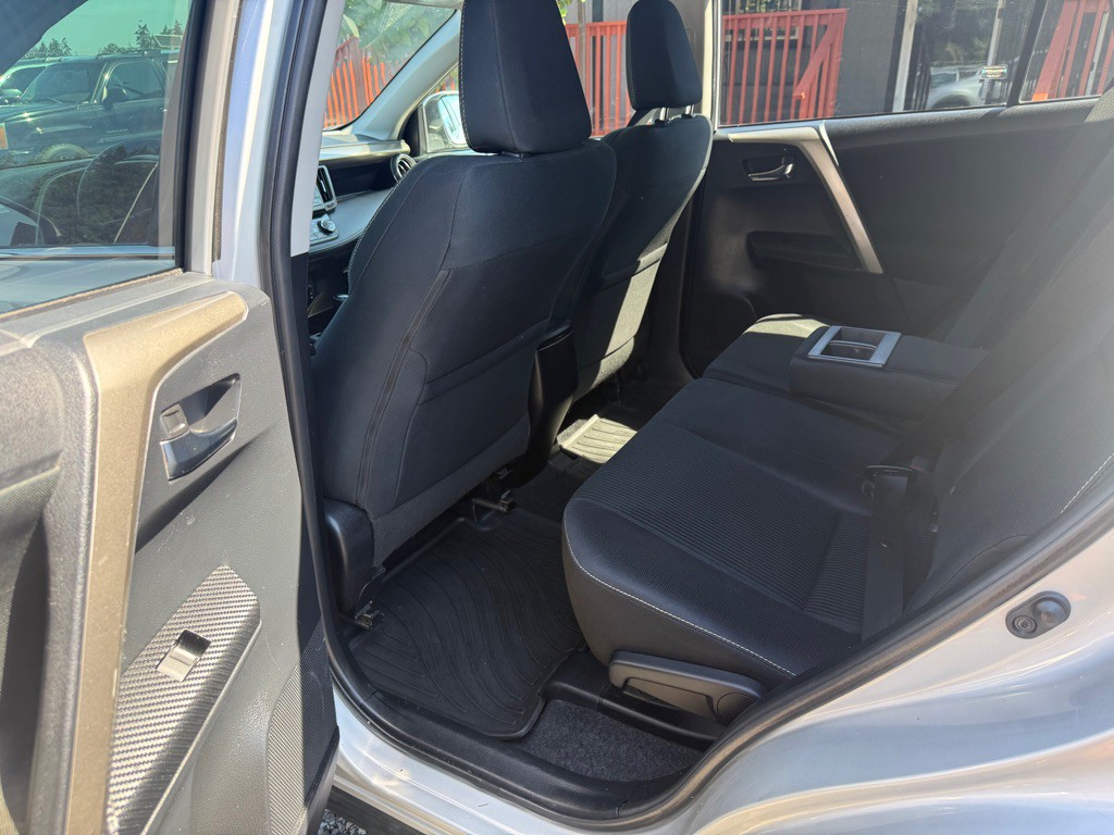 2014 Toyota Rav4 Image 10
