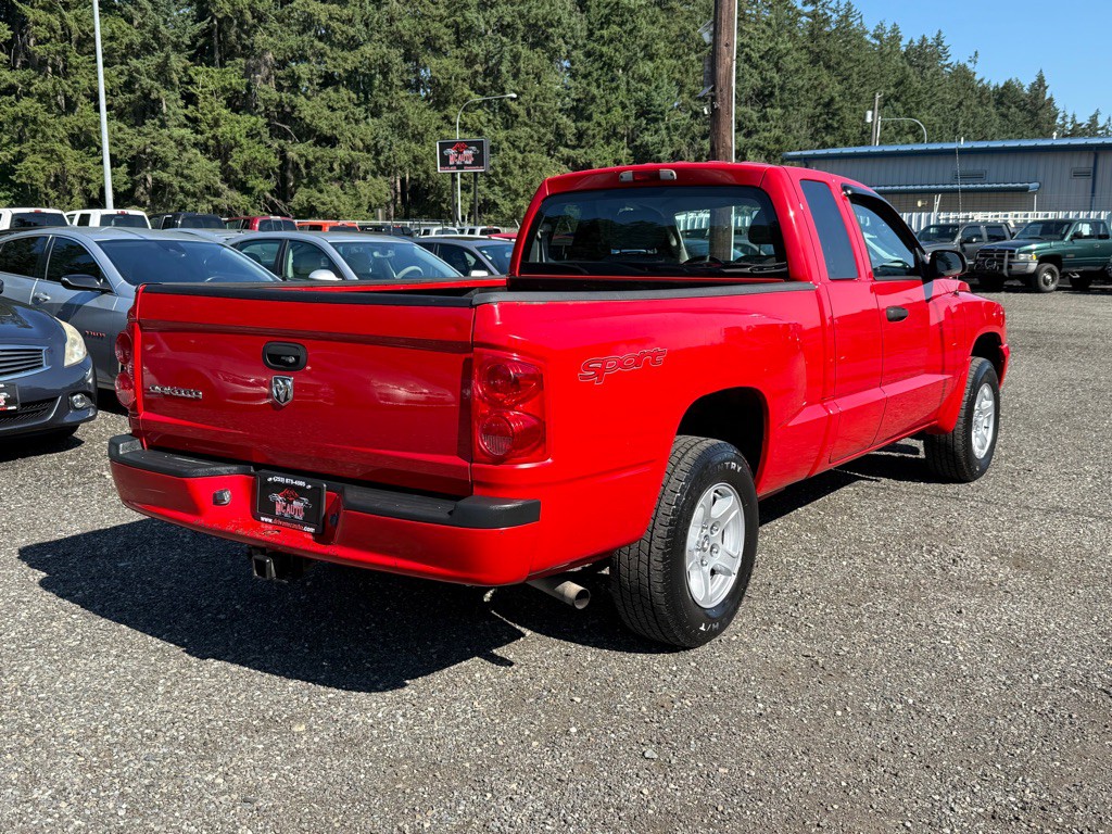 2007 Dodge Dakota Image 8
