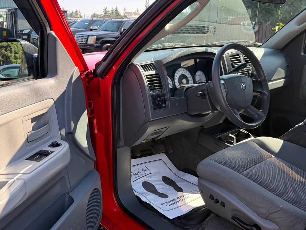 2007 Dodge Dakota Image 9