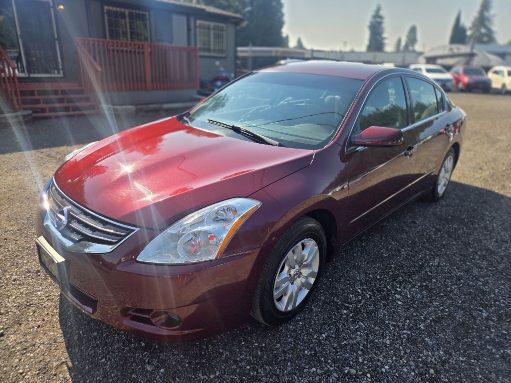 2012 Nissan Altima Image 2