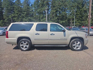 Image for 2014 Chevrolet Suburban LTZ ID: 7555530