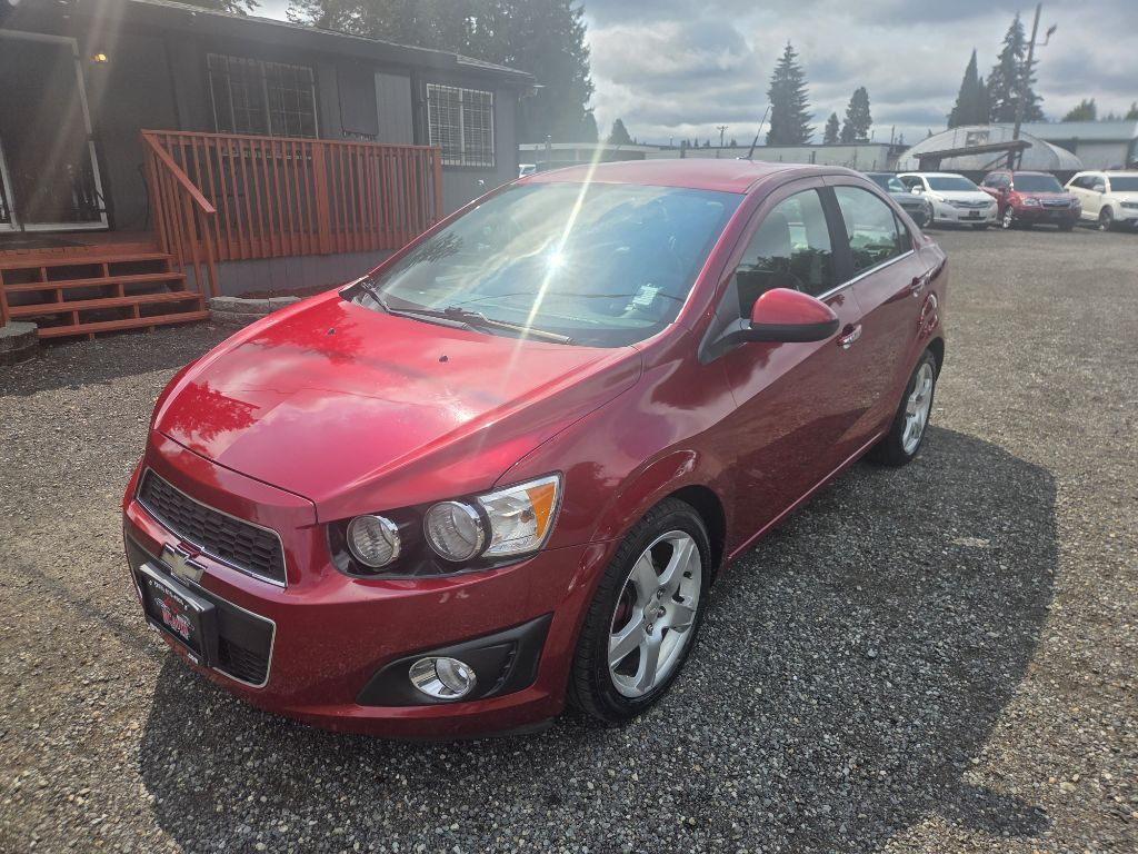 2014 Chevrolet Sonic Image 4