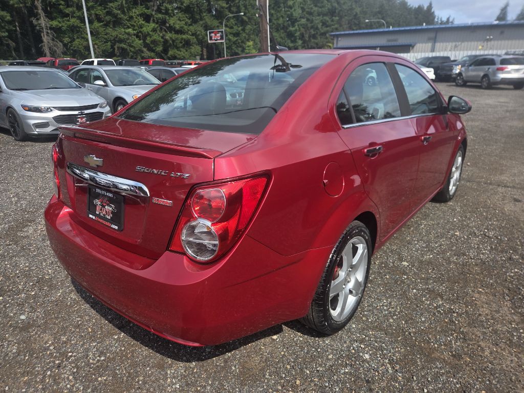 2014 Chevrolet Sonic Image 8