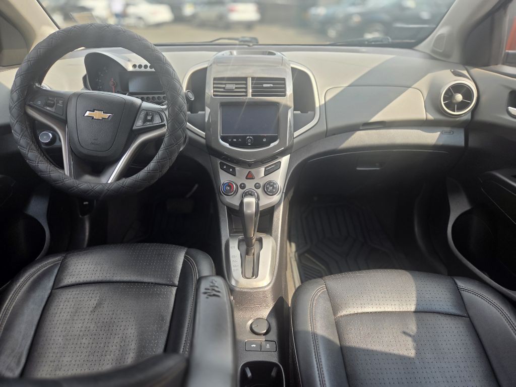 2014 Chevrolet Sonic Image 11