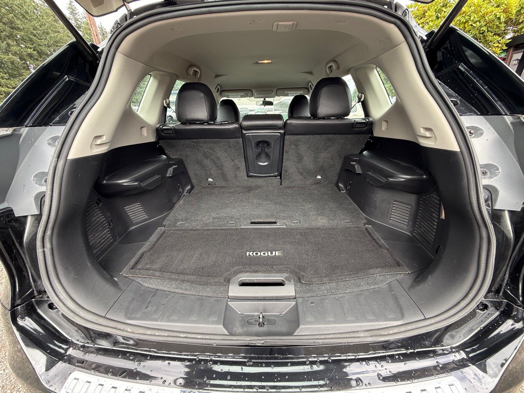 2016 Nissan Rogue Image 11