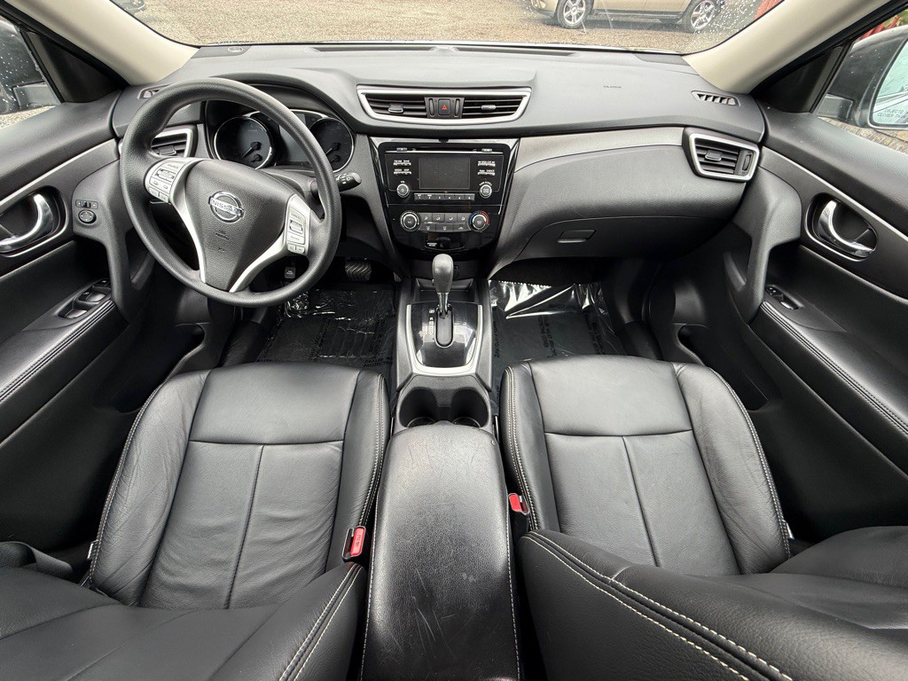 2016 Nissan Rogue Image 14