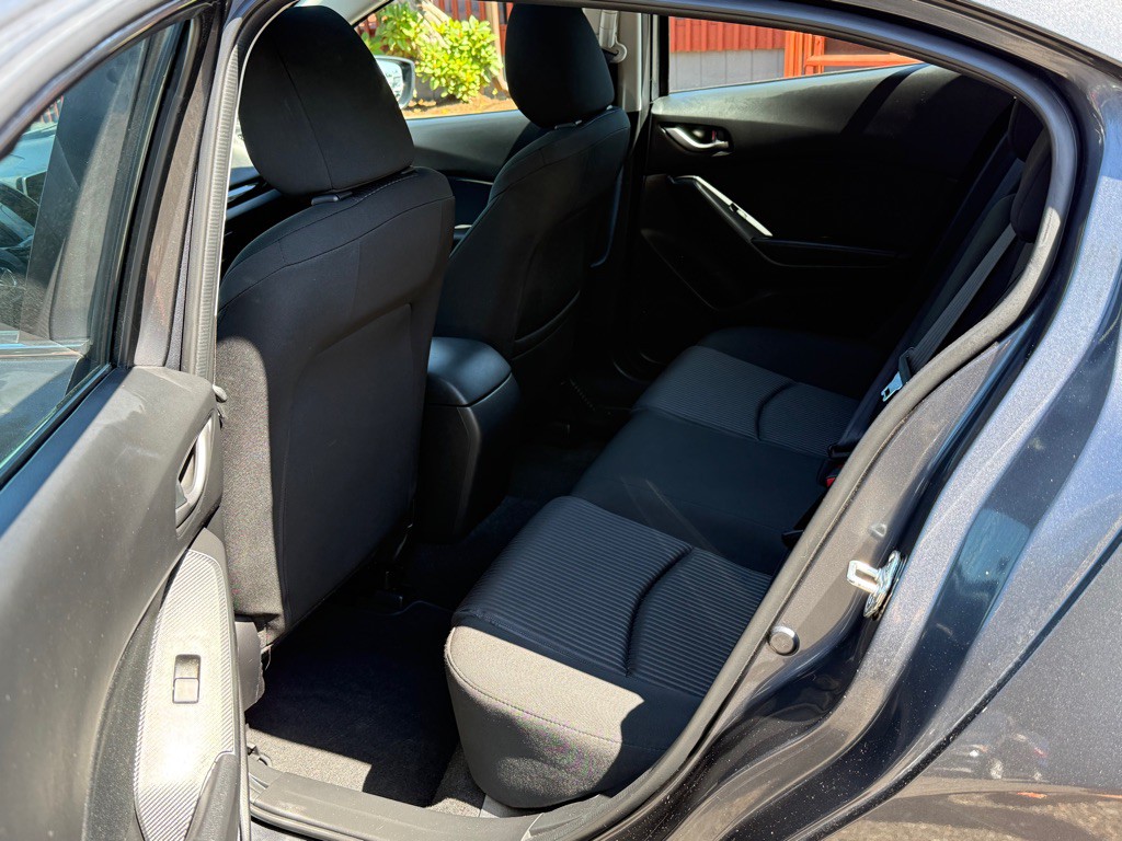 2014 Mazda Mazda3 Image 9