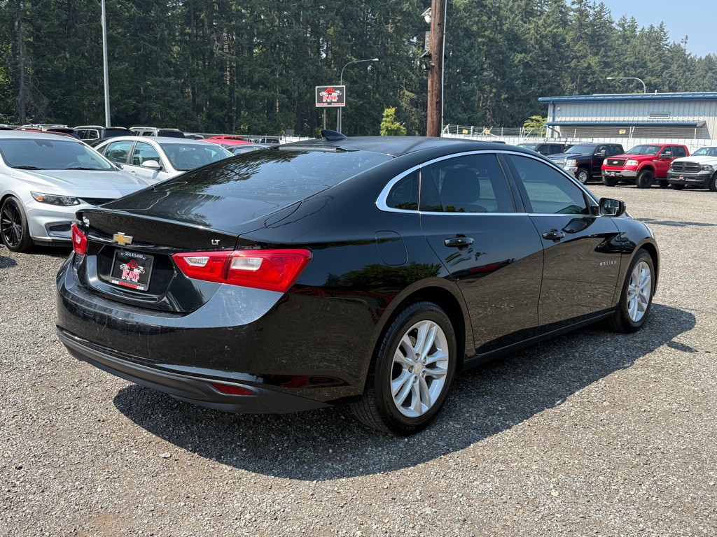 2016 Chevrolet Malibu Image 8