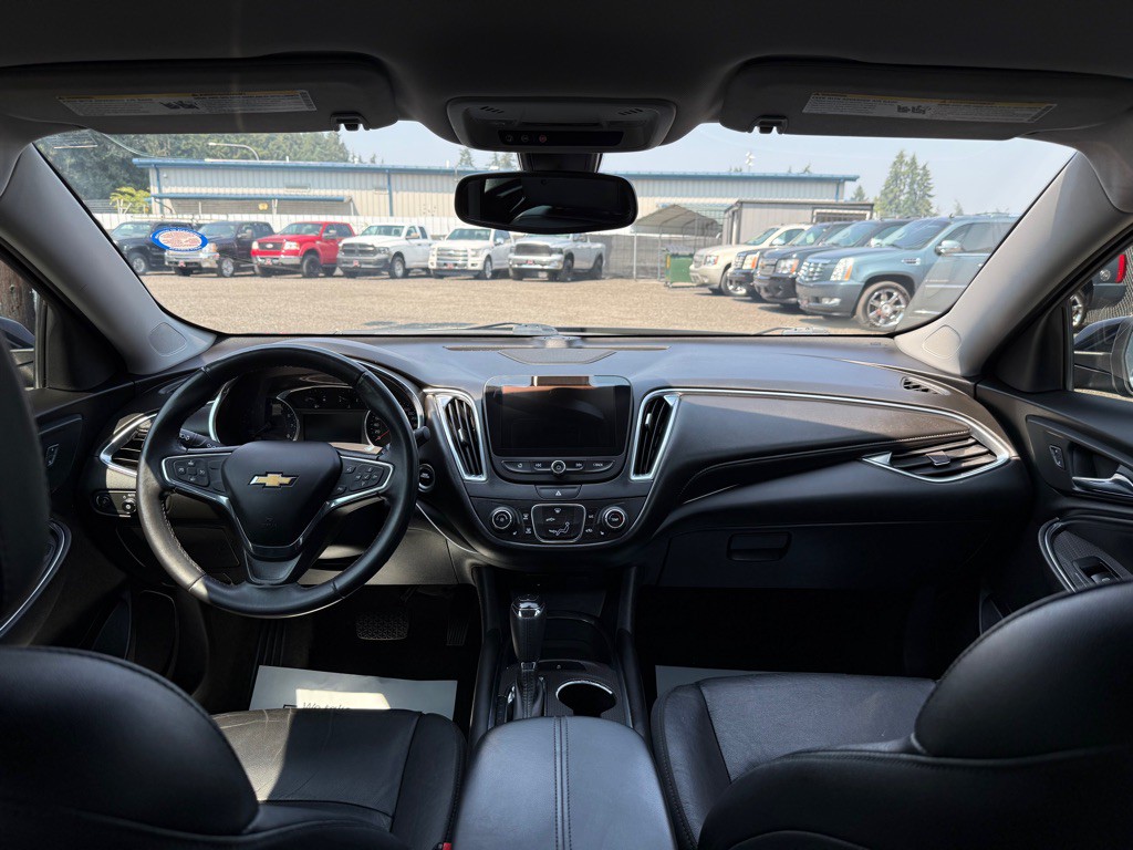 2016 Chevrolet Malibu Image 13