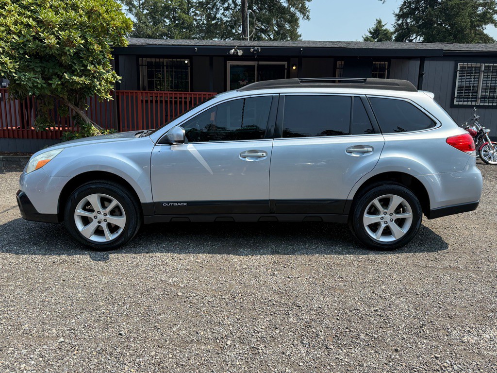 2014 Subaru Outback Image 5