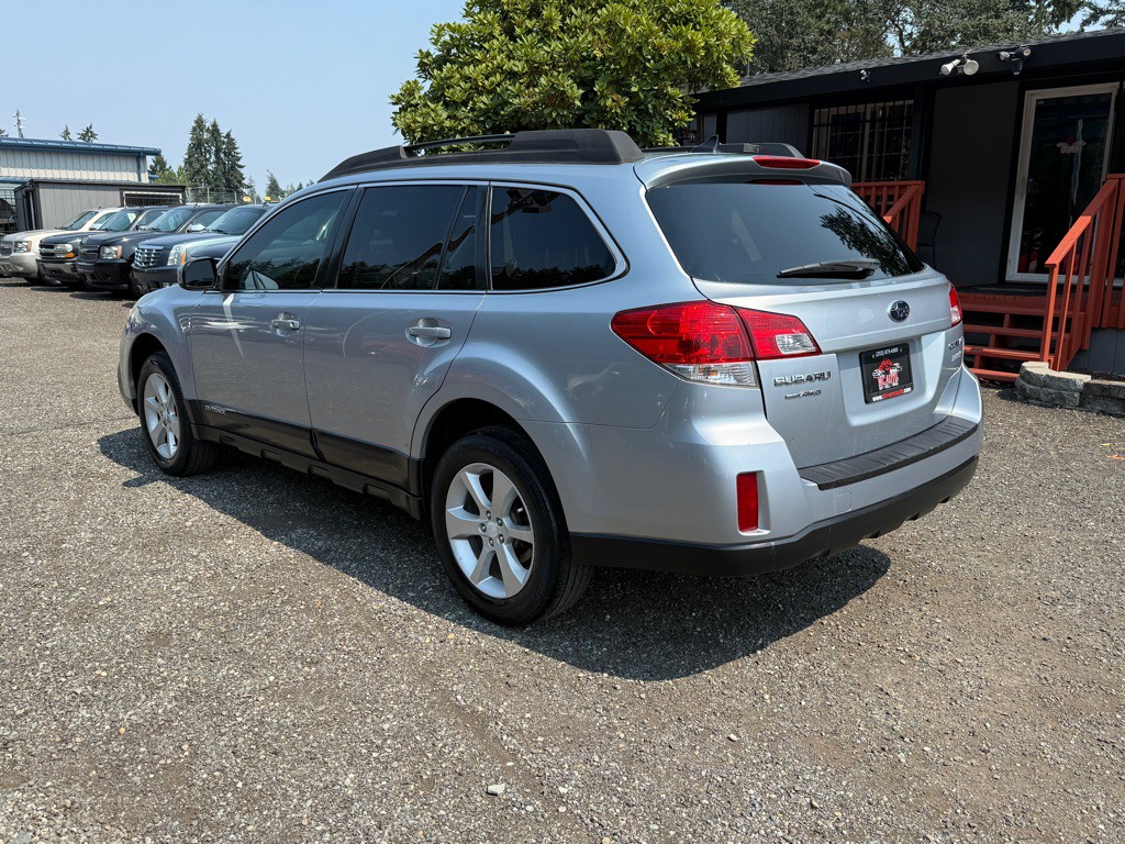 2014 Subaru Outback Image 6