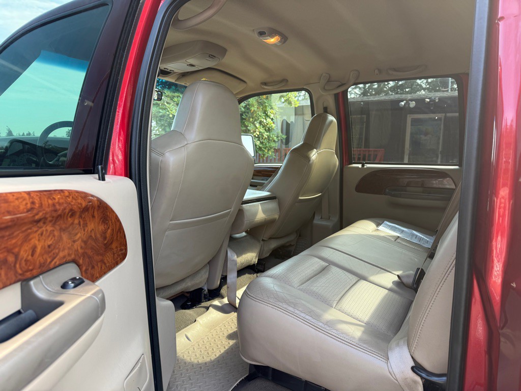 2002 Ford F-350 Image 10