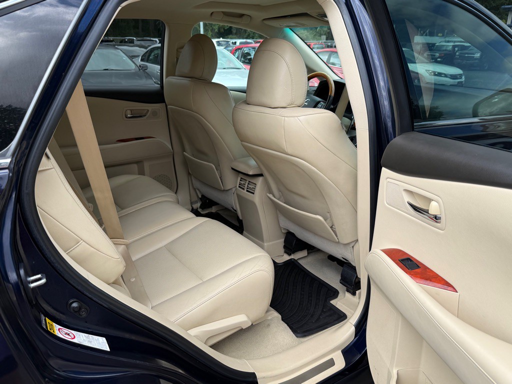 2010 Lexus RX Image 13