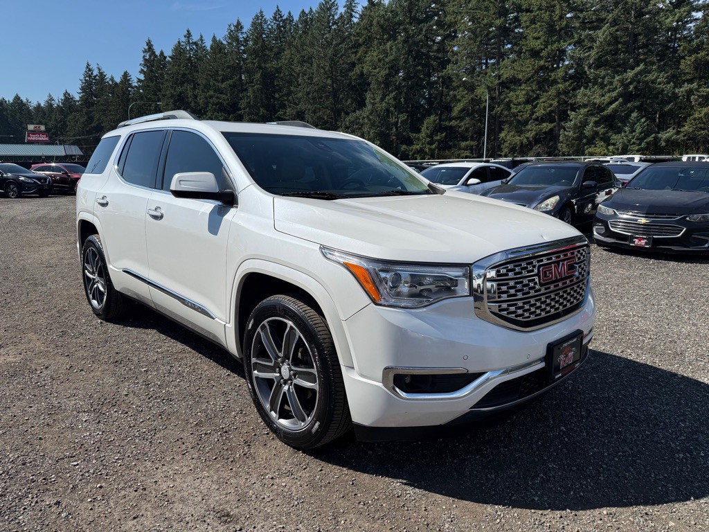 2017 GMC Acadia Image 16