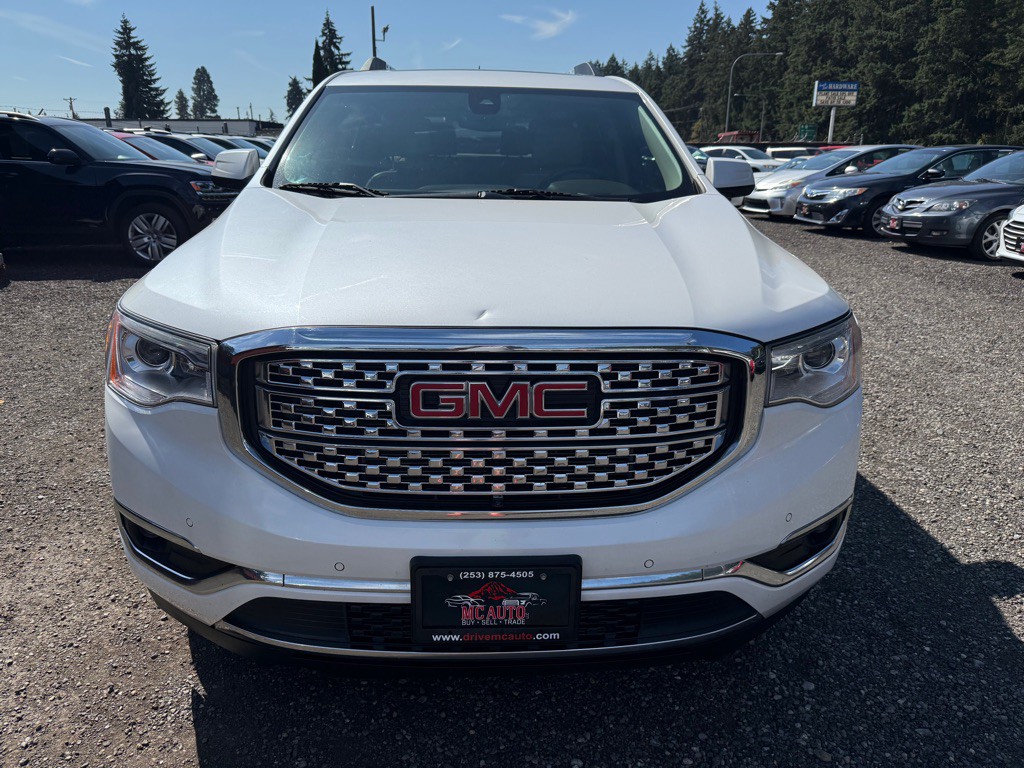 2017 GMC Acadia Image 17