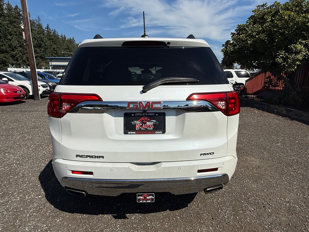 2017 GMC Acadia Image 21