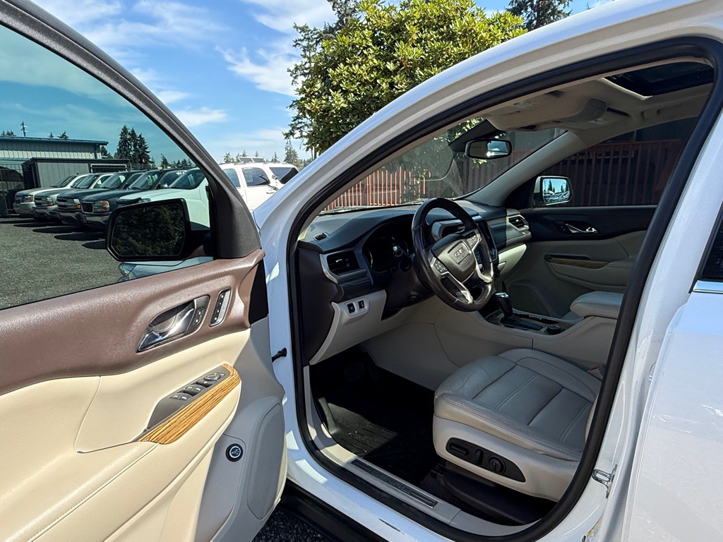2017 GMC Acadia Image 23