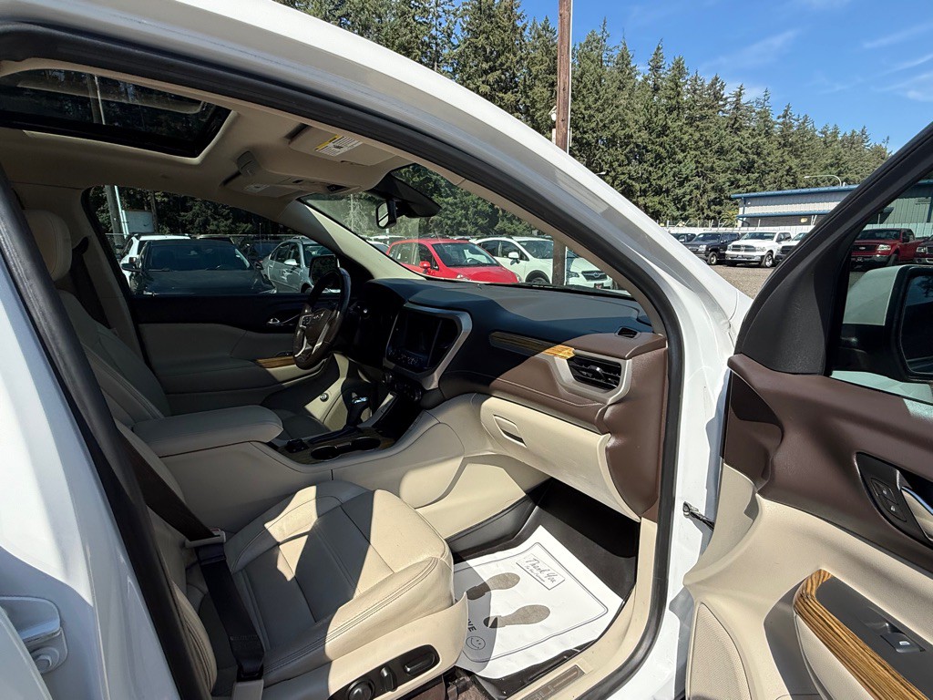 2017 GMC Acadia Image 27