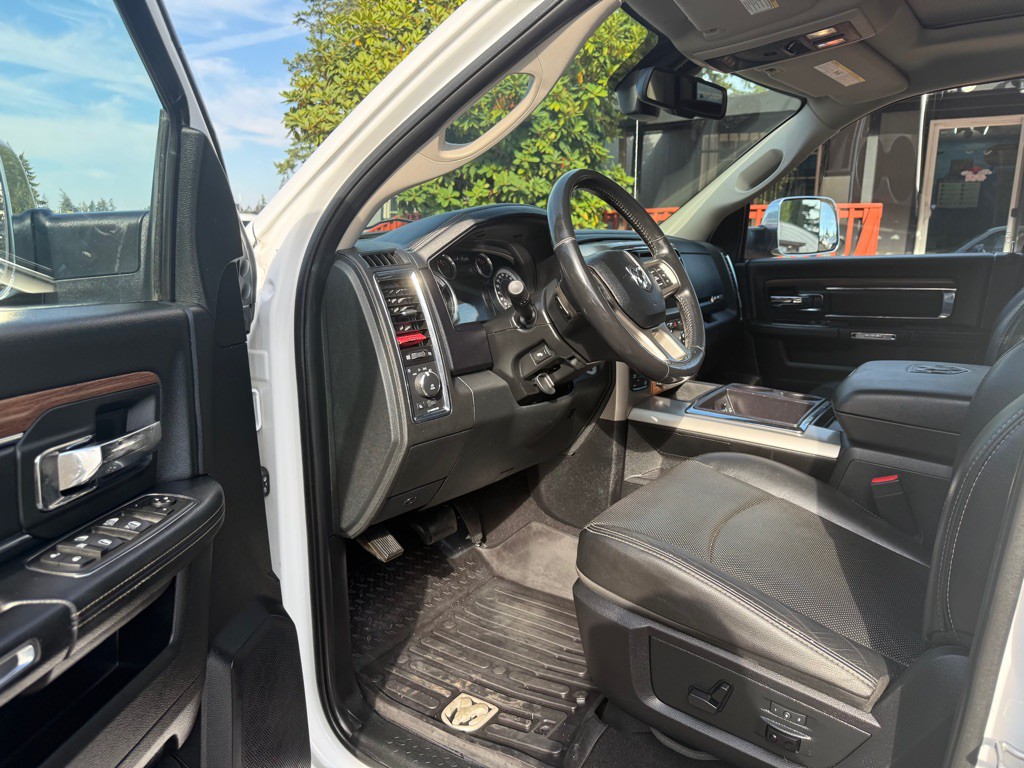 2015 RAM 1500 Image 9