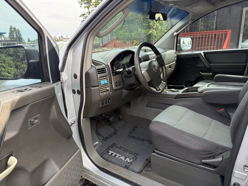 2006 Nissan Titan Image 9