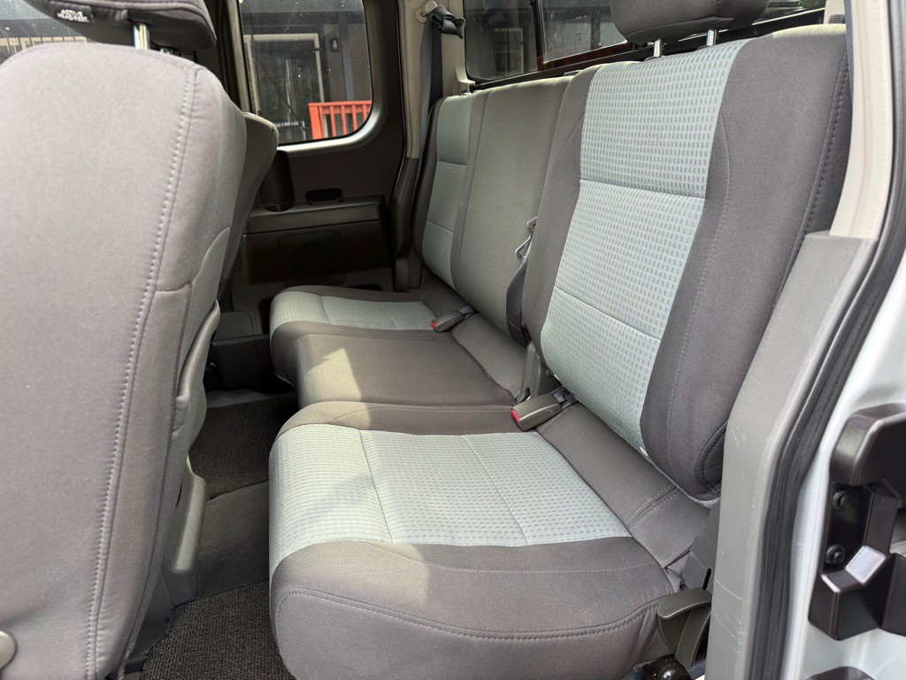 2006 Nissan Titan Image 10