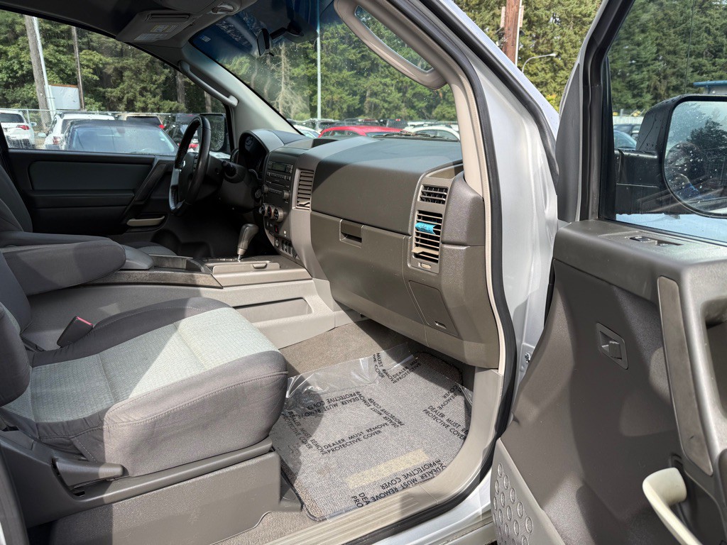 2006 Nissan Titan Image 11